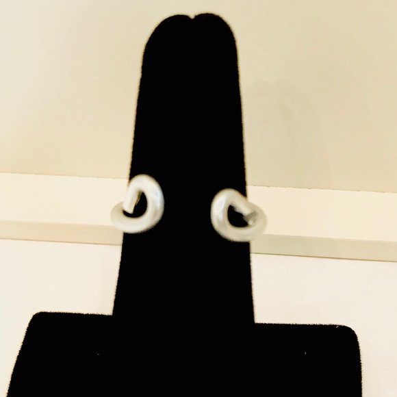 Simple Band - Picture 2 of 2